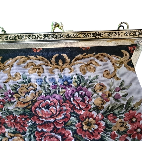 Vintage La Regale Tapestry Black Floral Purse with Silk Lining and Metal Chain - Picture 5 of 6